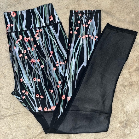 Fabletics Cherry Blossom Floral Leggings - Picture 1 of 5